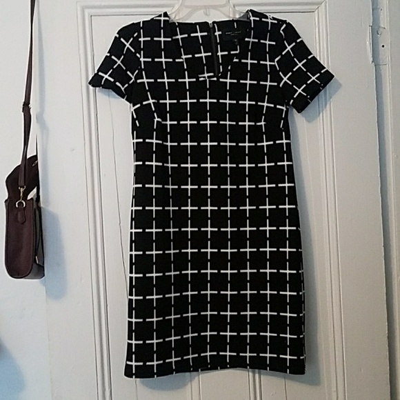 Dress - Picture 1 of 4